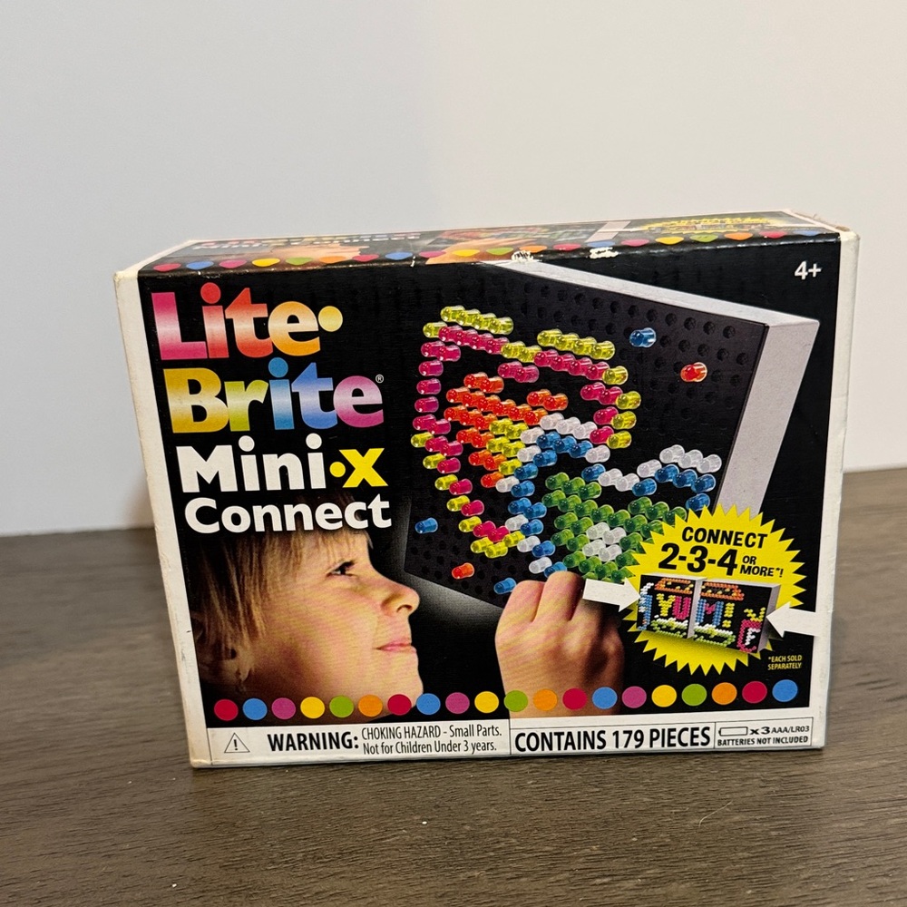 Lite Brite Mini-X Connect Light Up Drawing Board With Colours Travel Toys